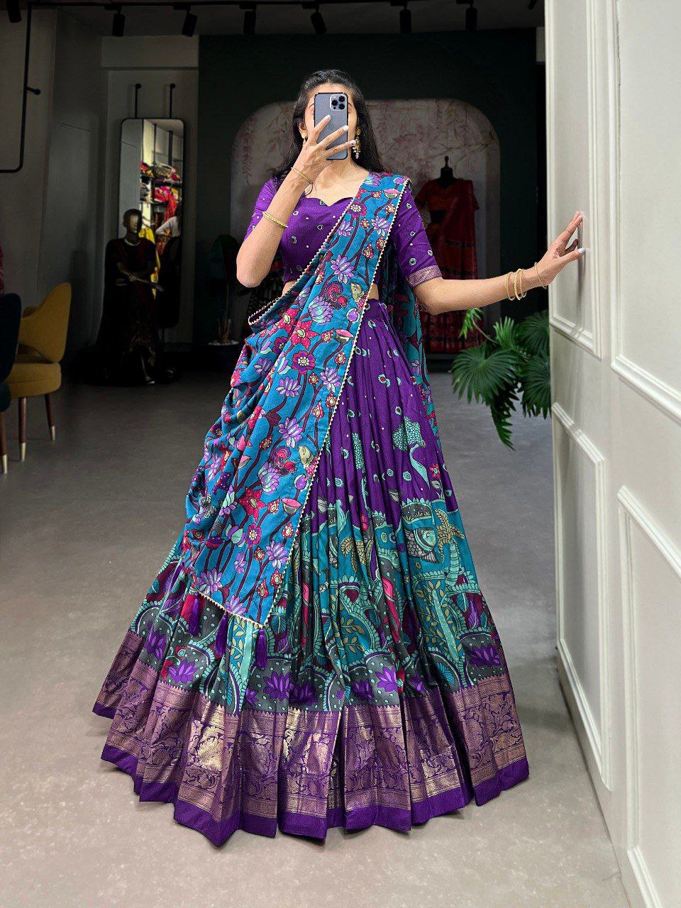 πΈ Blossom Boldly: Radiate Charm in Floral Printed Lehengas πΈ